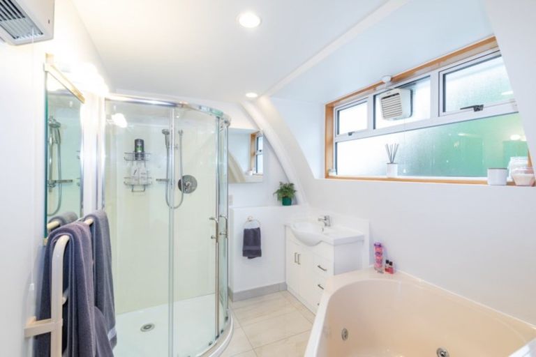 Photo of property in 4 Purau Terrace, Cashmere, Christchurch, 8022