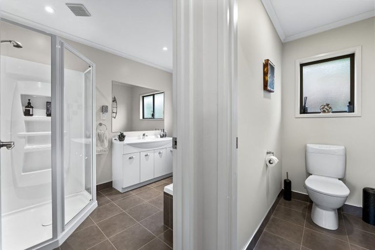 Photo of property in 11a Lemont Place, Westown, New Plymouth, 4310