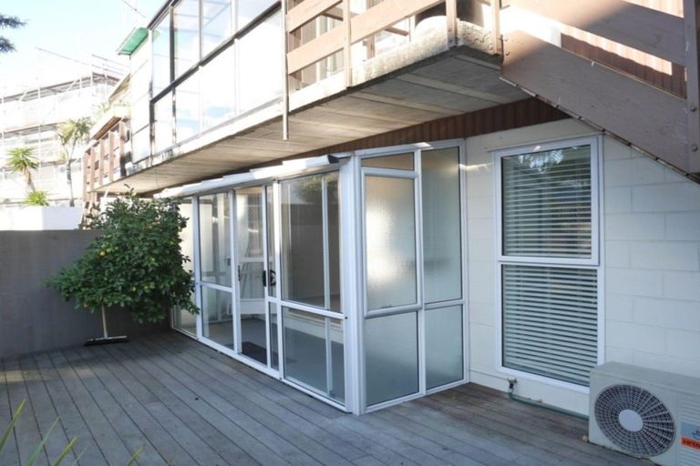 Photo of property in 2/15a Marriner Street, Sumner, Christchurch, 8081