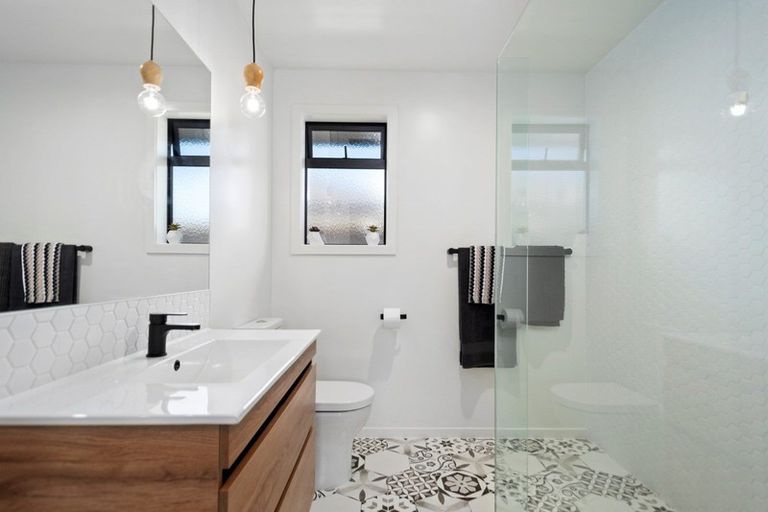 Photo of property in 28 Piata Street, Papamoa Beach, Papamoa, 3118