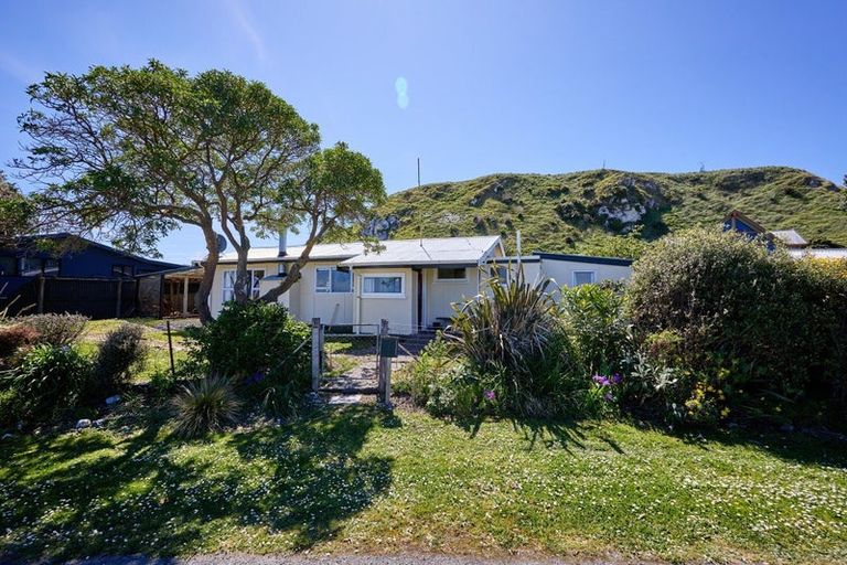Photo of property in 1 Kaka Road, South Bay, Kaikoura, 7300