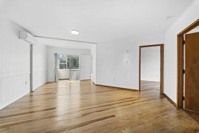 Photo of property in 2/184 Powderham Street, New Plymouth, 4310