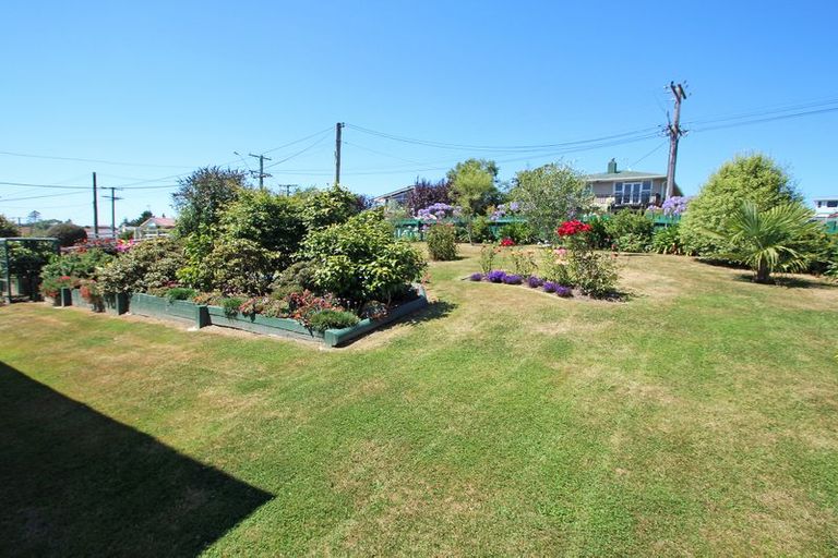 Photo of property in 1 Blyth Street, Holmes Hill, Oamaru, 9401