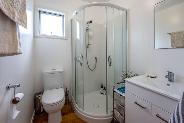 Photo of property in 19 Tetley Road, Surfdale, Waiheke Island, 1081