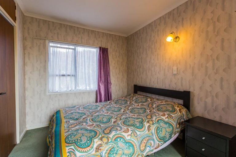 Photo of property in 95 Clovelly Road, Bucklands Beach, Auckland, 2012