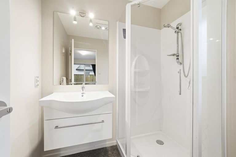 Photo of property in 7 Waimarie Street, Pegasus, 7612