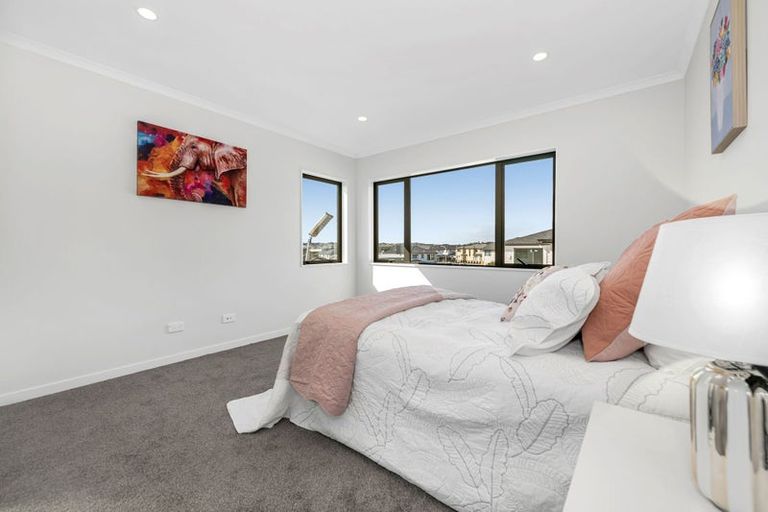 Photo of property in 28 Adamson Road, Flat Bush, Auckland, 2019