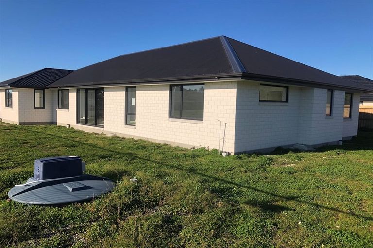 Photo of property in 17 Owen Drive, Darfield, 7510