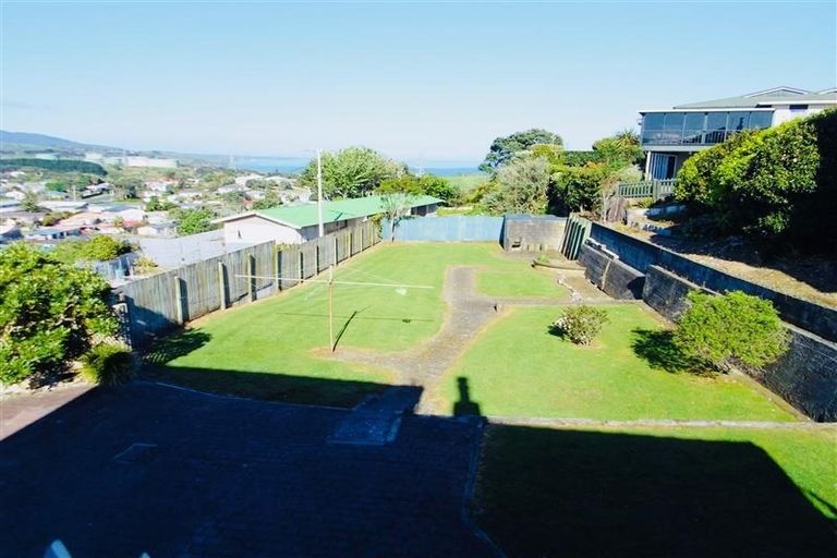 Photo of property in 19 Scott Street, Moturoa, New Plymouth, 4310
