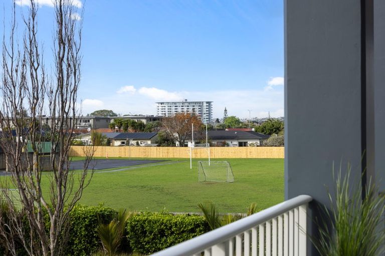 Photo of property in 62 Rewa Rewa Lane, Orewa, 0931