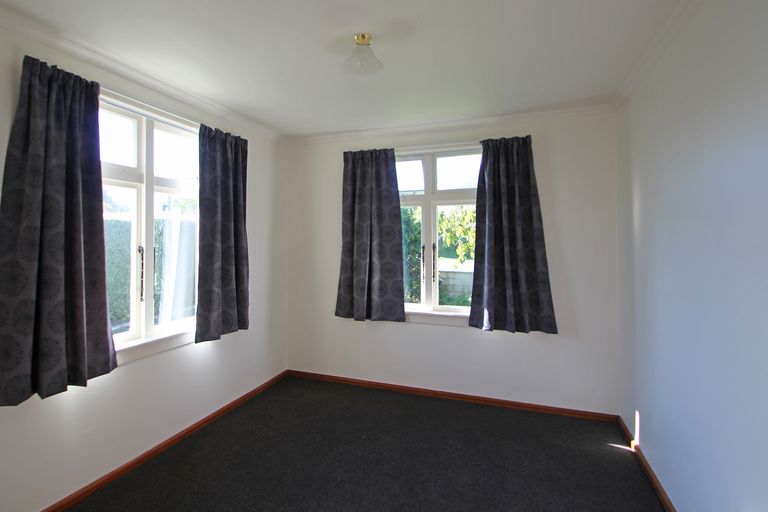 Photo of property in 14 Mersey Street, South Hill, Oamaru, 9400