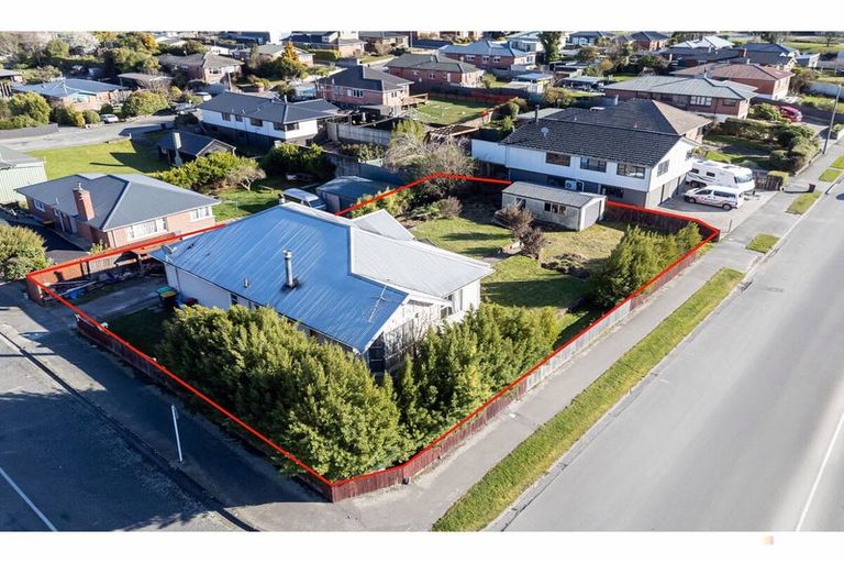 Photo of property in 1 Clifton Terrace, West End, Timaru, 7910
