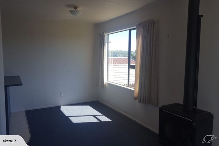 Photo of property in 8 Bobstay Lane, Whitby, Porirua, 5024