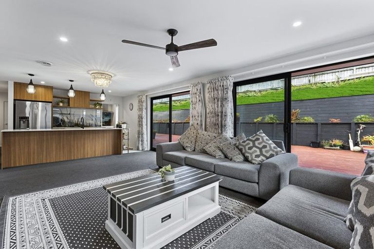 Photo of property in 8 Pa Tuna Lane, Hurdon, New Plymouth, 4310