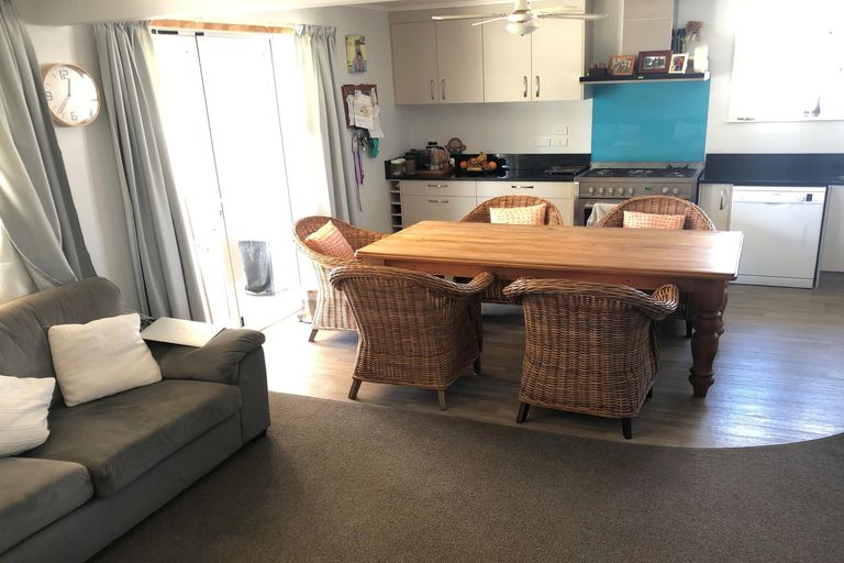 Photo of property in 17 Matai Street, Edgecumbe, 3120