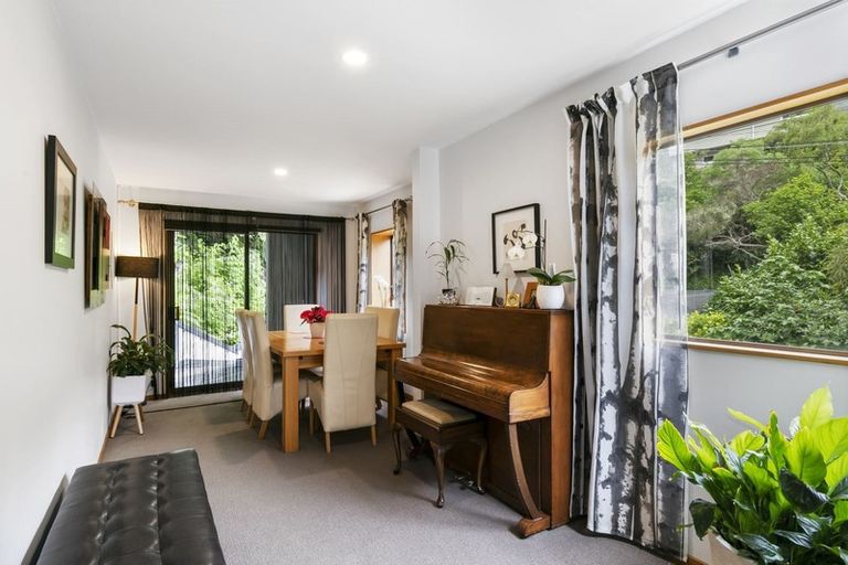 Photo of property in 2a Waitohu Road, York Bay, Lower Hutt, 5013