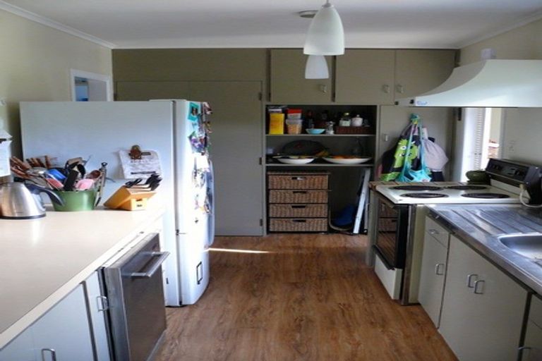 Photo of property in 266 Beach Road, Campbells Bay, Auckland, 0630