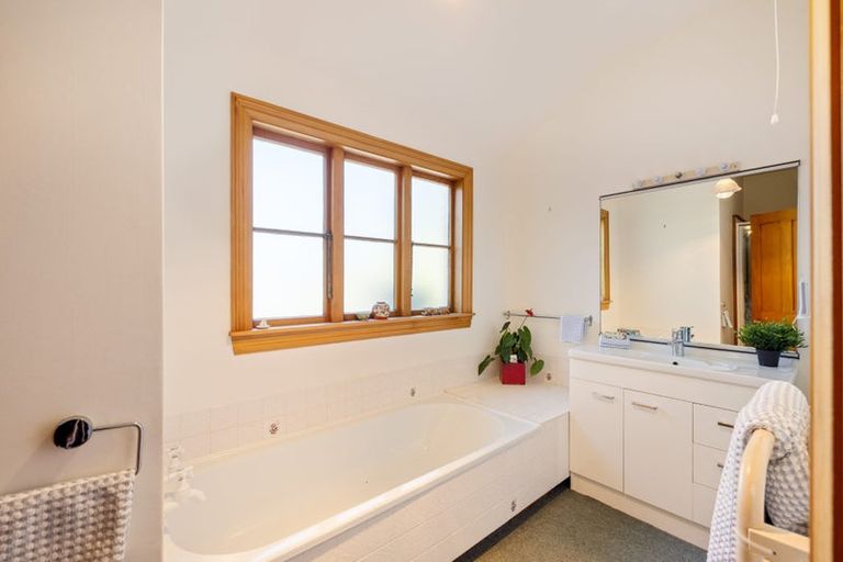 Photo of property in 22 Ravensdale Rise, Westmorland, Christchurch, 8025