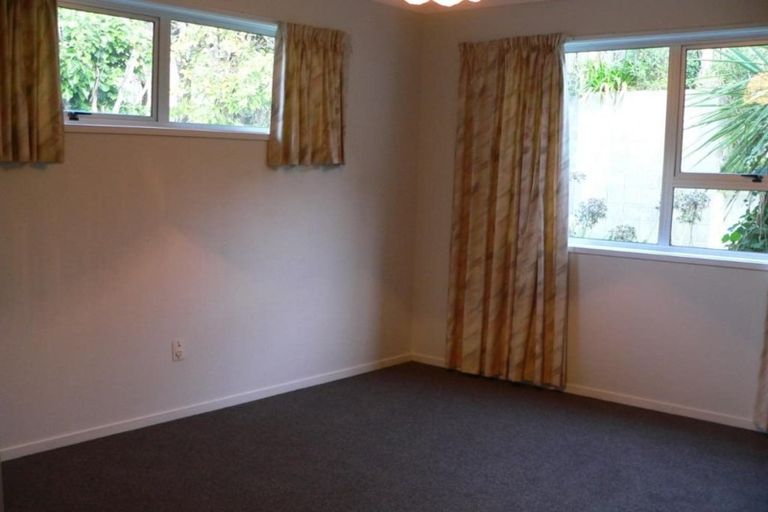 Photo of property in 15 Fyvie Avenue, Tawa, Wellington, 5028