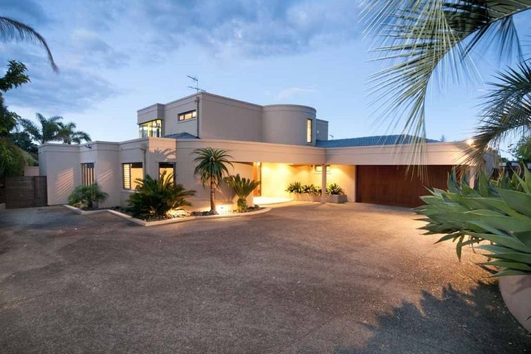 Photo of property in 104 Bramley Drive, Farm Cove, Auckland, 2012