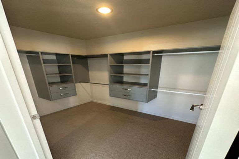 Photo of property in 72 Harrowglen Drive, Northcross, Auckland, 0630