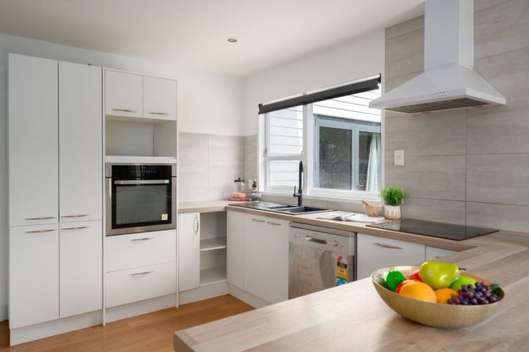 Photo of property in 83 Helston Road, Paparangi, Wellington, 6037