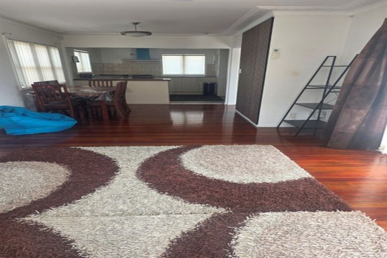 Photo of property in 20 Harrington Road, Henderson, Auckland, 0610