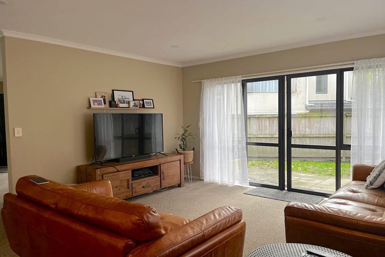 Photo of property in 65b Nelson Street, Howick, Auckland, 2014