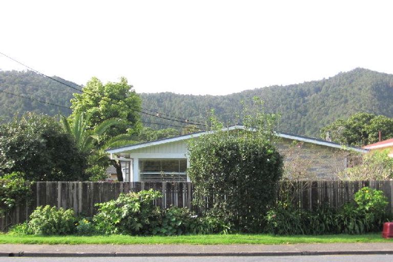 Photo of property in 2/92 Mill Road, Kensington, Whangarei, 0112
