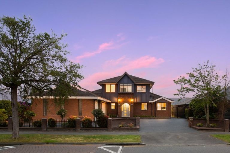 Photo of property in 41 Lowry Avenue, Redwood, Christchurch, 8051