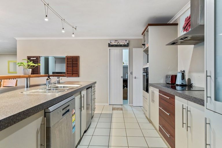 Photo of property in 12 Parkwood Place, Huntington, Hamilton, 3210