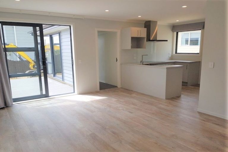 Photo of property in 58a Leicester Street, Cannons Creek, Porirua, 5024