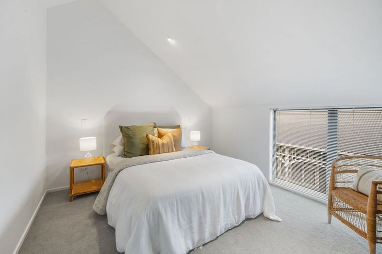 Photo of property in 2/938 Colombo Street, St Albans, Christchurch, 8014