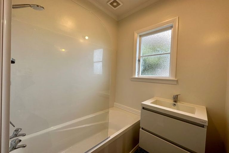 Photo of property in 29 Swiss Avenue, Gonville, Whanganui, 4501