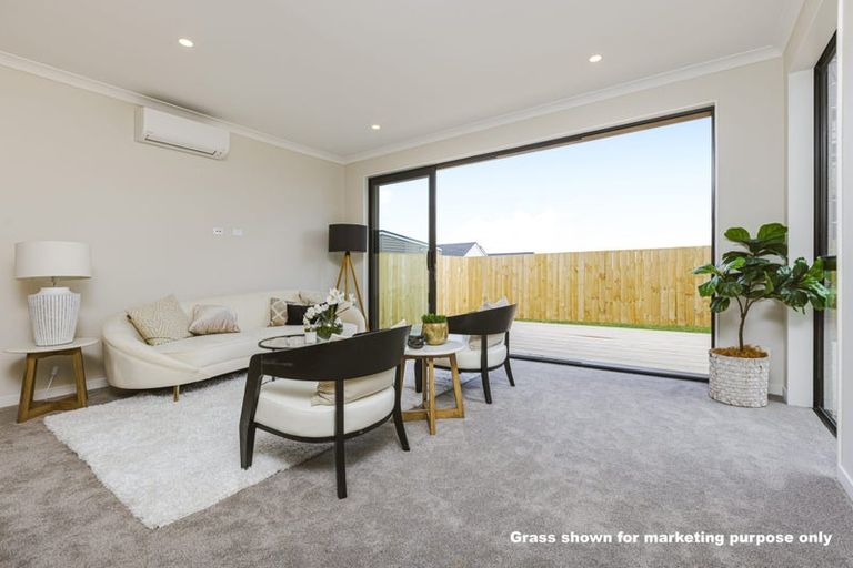 Photo of property in 3 Ridgehill Rise, Flat Bush, Auckland, 2019