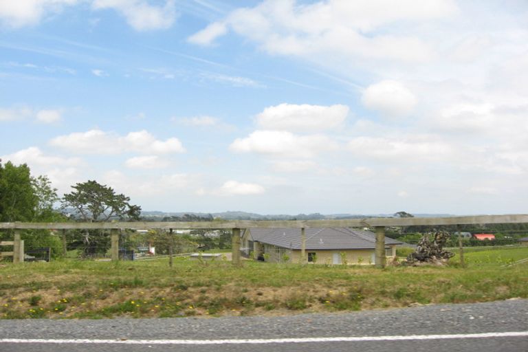 Photo of property in 265e Old North Road, Kumeu, 0892