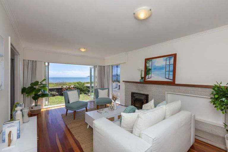 Photo of property in 9b The Esplanade, Raumati South, Paraparaumu, 5032