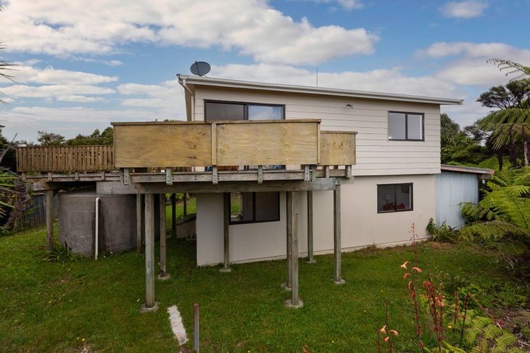 Photo of property in 145 Piha Road, Piha, New Lynn, 0772