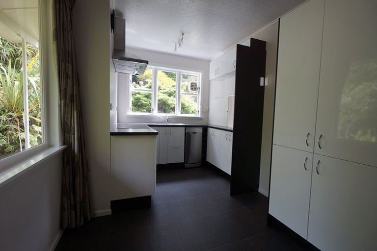 Photo of property in 110 Normandale Road, Normandale, Lower Hutt, 5010