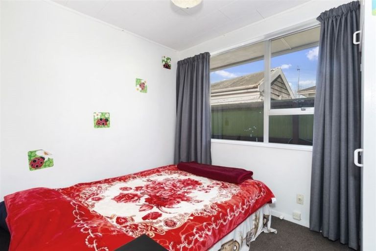 Photo of property in 2/144 Main North Road, Papanui, Christchurch, 8052