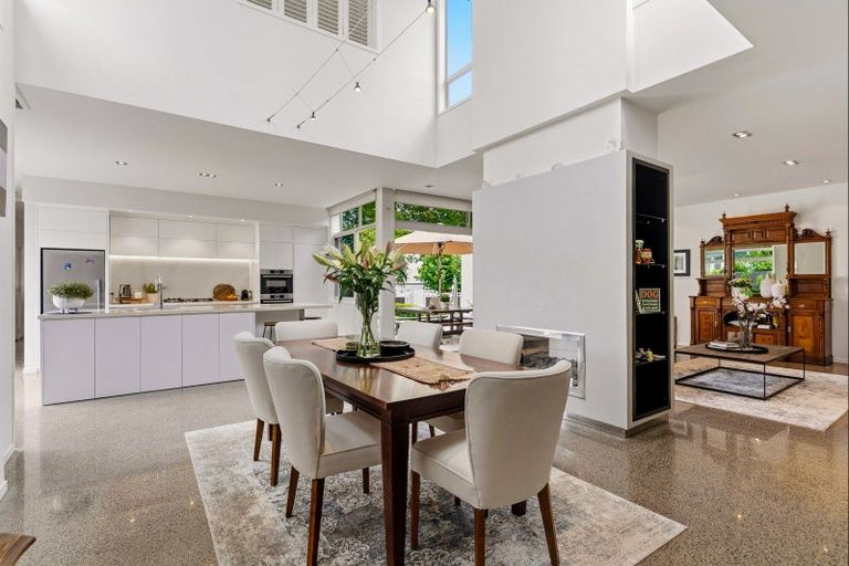 Photo of property in 6 Beresford Street, Bayswater, Auckland, 0622