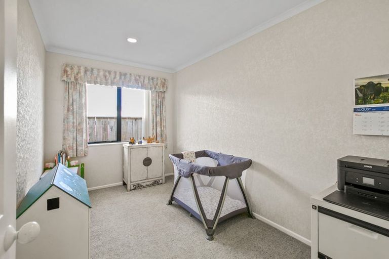 Photo of property in 2 Sanders Avenue, Westown, New Plymouth, 4310