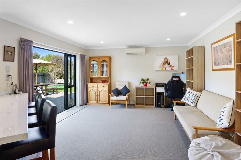 Photo of property in 82 The Drive, Paraparaumu Beach, Paraparaumu, 5032