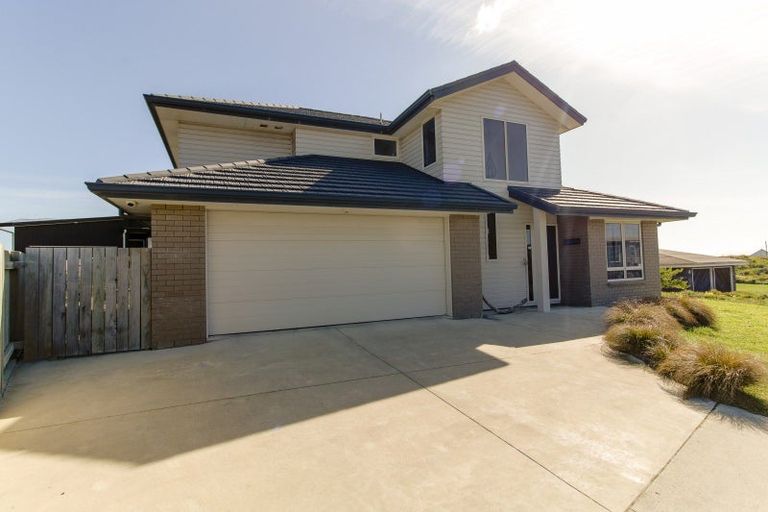 Photo of property in 6 Marine Parade South, Foxton Beach, Foxton, 4815