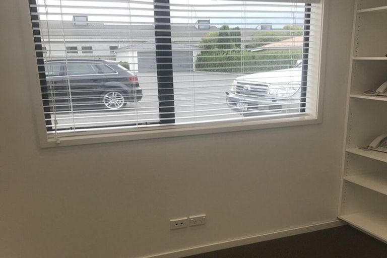 Photo of property in 99 Papanui Road, Merivale, Christchurch, 8014