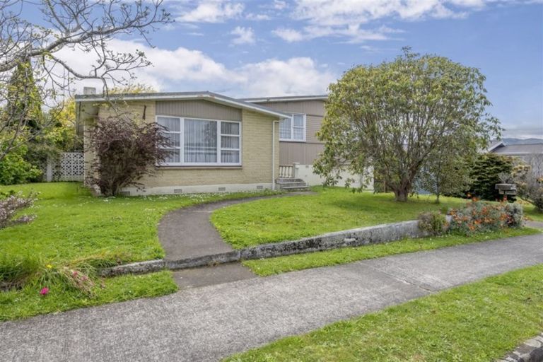 Photo of property in 11 Burn Street, Levin, 5510