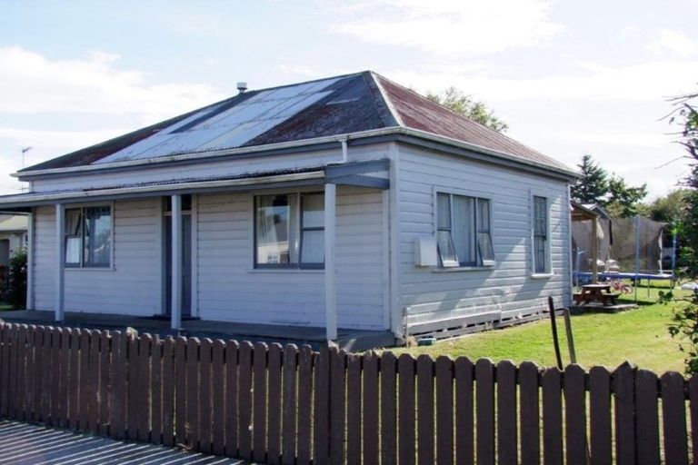 Photo of property in 26 Burns Street, Milton, 9220