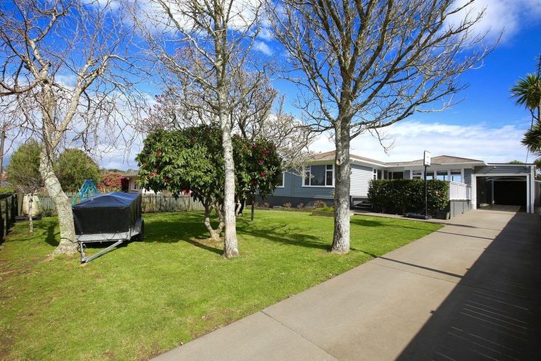Photo of property in 44 Tapu Road, Huapai, Kumeu, 0810