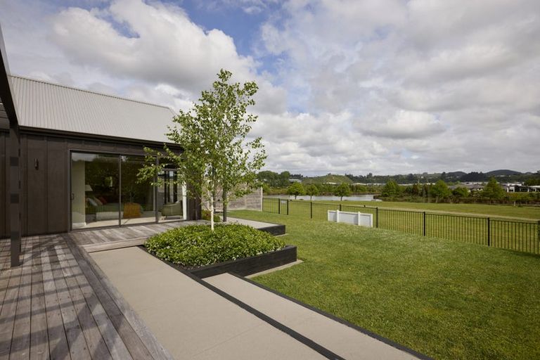 Photo of property in 158 Lakes Boulevard, Pyes Pa, Tauranga, 3112