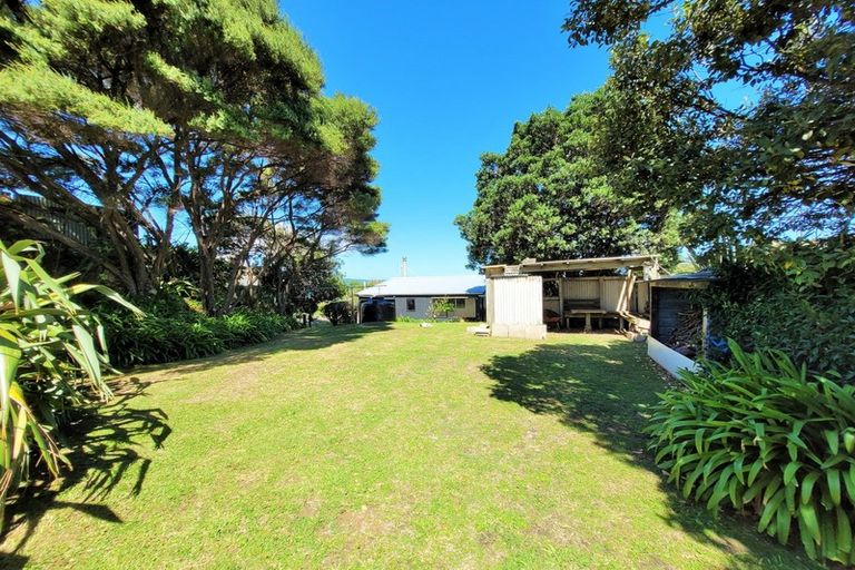 Photo of property in 6569 Pouto Road, Pouto, 0391